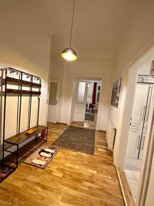 Klimatisierter Wiener Altbauflair Im Zentrum Wiens Zewnętrze zdjęcie