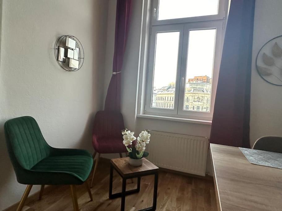 Klimatisierter Wiener Altbauflair Im Zentrum Wiens Zewnętrze zdjęcie